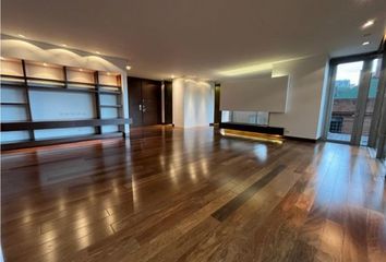 Apartment for rent in Chicó Norte, Bogotá