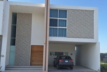 Casa en  Calle Doctor Eleuterio González, Fraccionamiento Residencial Arancia, Montemorelos, Nuevo León, 67560, Mex