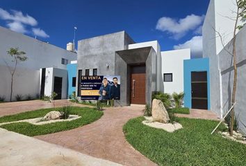 Casa en condominio en  Carretera Conkal - Chicxulub Puerto, Conkal, Yucatán, 97347, Mex