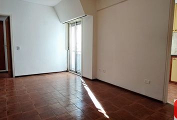 Departamento en  La Parada - De José Mármol, Buenos Aires, Ciudad Autónoma De Buenos Aires, Arg