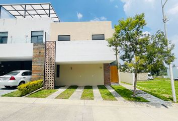 Casa en  Los Robles, Zapopan, Zapopan, Jalisco