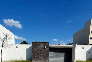 Quinta en  Calle Siempreviva 1211-1217, Portal Del Norte Sexto Sector Los Portales, General Zuazua, Nuevo León, 65780, Mex