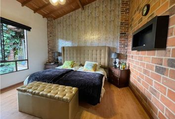 Casa en Calle 36 Sur 23 15, Santa Catalina, Envigado, Antioquia, Col