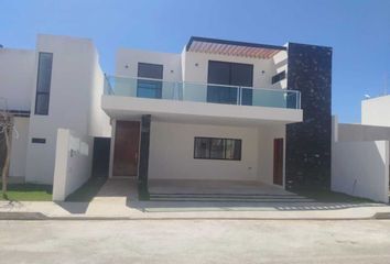 Casa en condominio en  Carretera Conkal - Chicxulub Puerto, Conkal, Yucatán, 97347, Mex