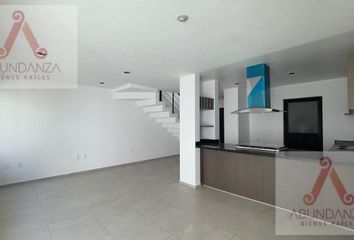 Casa en condominio en  San Mateo Otzacatipan, Toluca