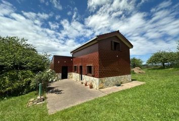 Chalet en  Lugo De Llanera, Asturias