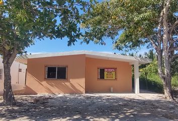Casa en  Carretera Dzidzantún - Santa Clara, Santa Clara, Dzidzantún, Yucatán, 97504, Mex