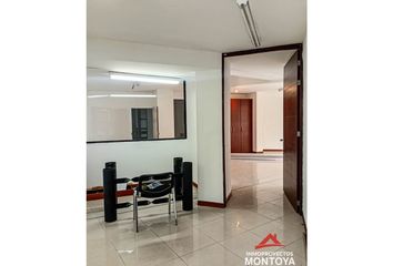 Oficina en Blend Bistro 4, Cambulos, Pereira, Risaralda, Col