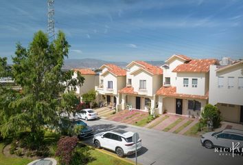 Casa en  Calle Loma De Los Cedros 54, Lomas De San Agustín, Tlajomulco De Zúñiga, Jalisco, 45650, Mex