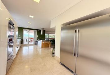 Apartamento en Poblado, Medellín