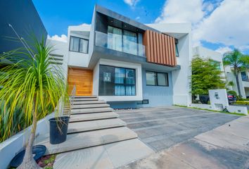 Casa en  Calle Vía Castaños 28m-2m, Olivos Residencial, Zapopan, Jalisco, 45019, Mex