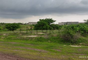 Terreno Comercial en  General Villamil (playas)