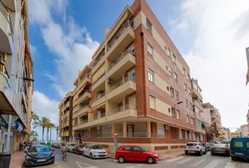 Apartamento en  Distrito 2 - Urbanizaciones - Los Naúfragos, Torrevieja