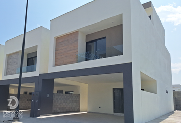 Casa en  66024, Mitras Poniente, Nuevo León, Mex