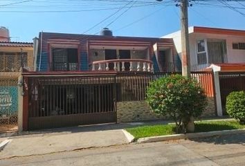 Casa en  Fraccionamiento Bosques De La Victoria, Guadalajara, Jalisco