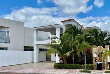 Casa en  Lagos Del Sol, Cancún, Quintana Roo