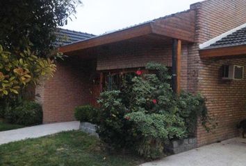 Casa en  Calle Maipú 4001-4099, Ciudad Del Libertador General San Martín, General San Martín, B1653, Provincia De Buenos Aires, Arg