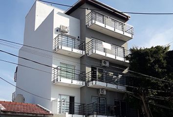 Casa en  Calle Hipolito Yrigoyen, Buenos Aires, Ciudad Autónoma De Buenos Aires, Arg