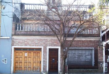 Casa en  Calle Bianchi 1617, Ciudad Del Libertador General San Martín, General San Martín, B1650, Provincia De Buenos Aires, Arg