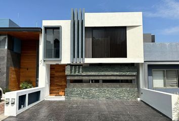 Casa en condominio en  Paseo De Los Conejos, Bosque Monarca, Morelia, Michoacán De Ocampo, 58350, Mex