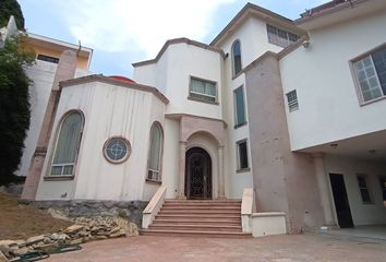 Casa en  Calle Albert Einstein 2815, Contry La Silla, Guadalupe, Nuevo León, 67173, Mex