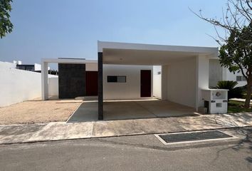 Casa en  Calle 18 108-108, Cholul, Mérida, Yucatán, 97305, Mex