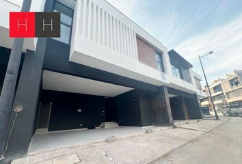 Casa en  Calle El Barro 920-1500, El Barro, Monterrey, Nuevo León, 64997, Mex