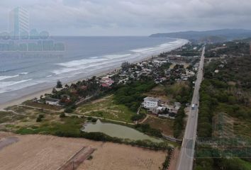 Terreno Comercial en  Manglaralto, Santa Elena