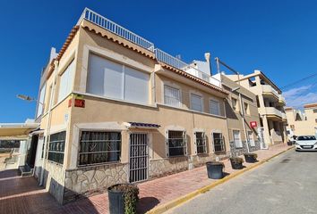 Chalet en  Distrito 2 - Urbanizaciones - Los Naúfragos, Torrevieja