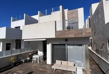 Chalet en  Distrito 2 - Urbanizaciones - Los Naúfragos, Torrevieja