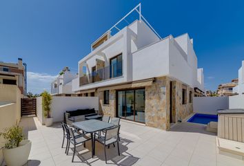 Chalet en  Dehesa De Campoamor, Alicante Provincia