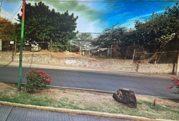 Lote de Terreno en  Avenida Vicente Guerrero, Lomas De Cortés, Cuernavaca, Morelos, 62240, Mex