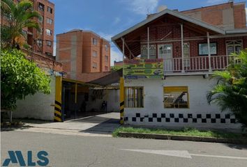 Lote de Terreno en  La Ámerica, Medellín