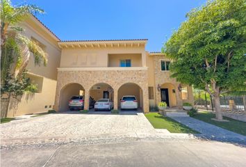 Casa en  Lomas Altas, Hermosillo