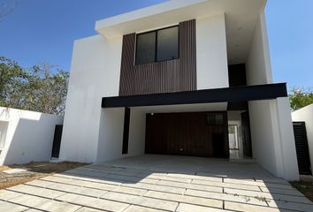 Casa en  Komchen, Mérida, Yucatán