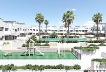 Chalet en  Distrito 2 - Urbanizaciones - Los Naúfragos, Torrevieja