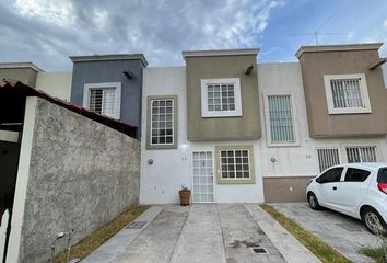 Casa en  Santa Cruz Del Valle, Tlajomulco De Zúñiga