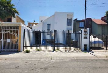 Casa en  Playas De Tijuana Sección Costa De Oro, Tijuana