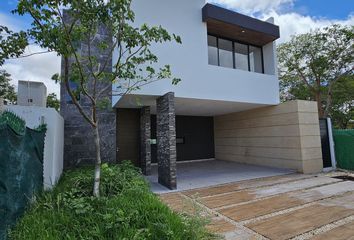 Casa en condominio en  Pueblo Cholul, Mérida, Yucatán