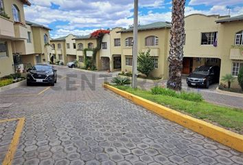 Casa en  Carcelén, Quito