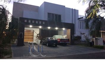 Casa en condominio en  Bosques De Santa Anita, Tlajomulco De Zúñiga