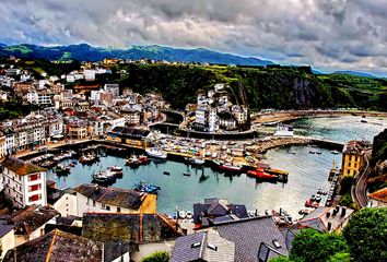 Chalet en  Luarca, Asturias