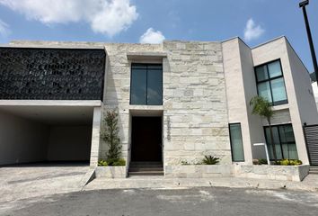 Casa en  Colinas De Valle Verde, Monterrey