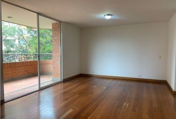 Apartamento en  Poblado, Medellín