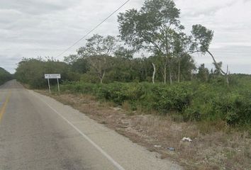 Lote de Terreno en  Calle 25 25, Centro, Muna, Yucatán, 97840, Mex