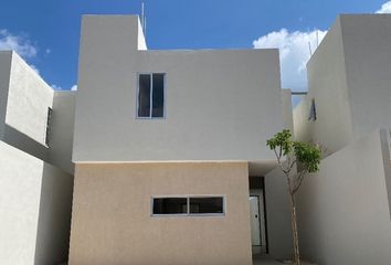 Casa en  Instituto Confucio De La Uady, Cholul, Mérida, Yucatán, Mex