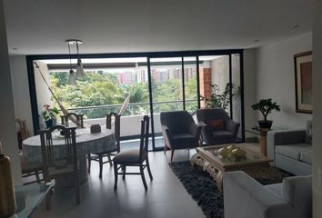 Apartamento en  Poblado, Medellín