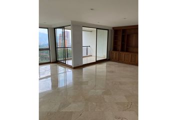 Apartamento en  Loma De Los González, Medellín