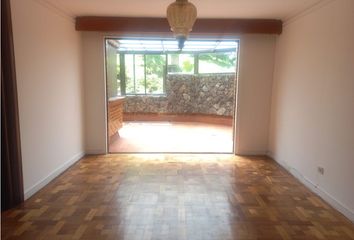 Apartamento en  Castropol, Medellín