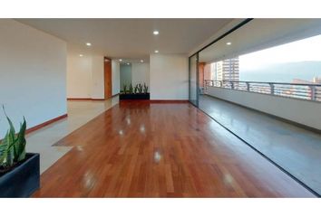 Apartamento en  Poblado, Medellín